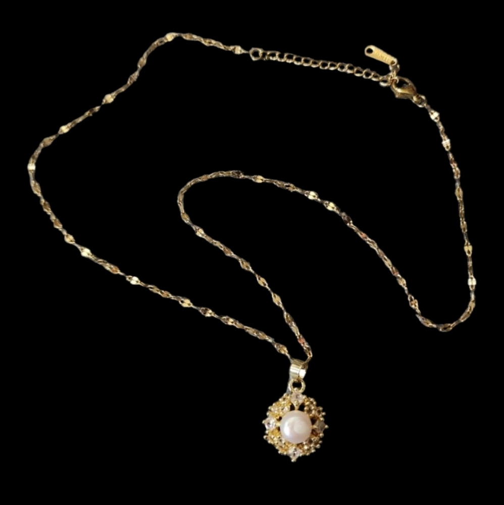 Elegant Faux Pearl Cubic Zirconia Halo Pendant Gold Tone Necklace